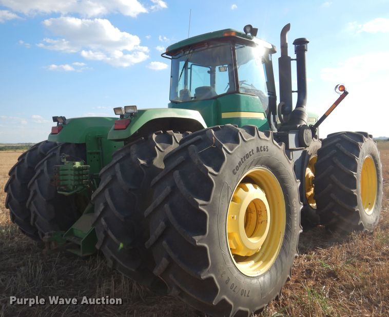 image for item DB7806 2001 John Deere 9300  4WD tractor