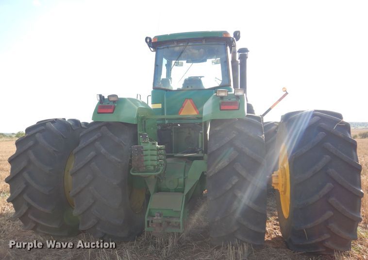 image for item DB7806 2001 John Deere 9300  4WD tractor