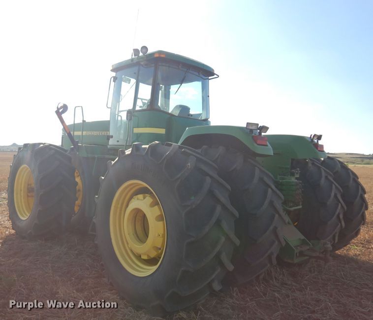 image for item DB7806 2001 John Deere 9300  4WD tractor