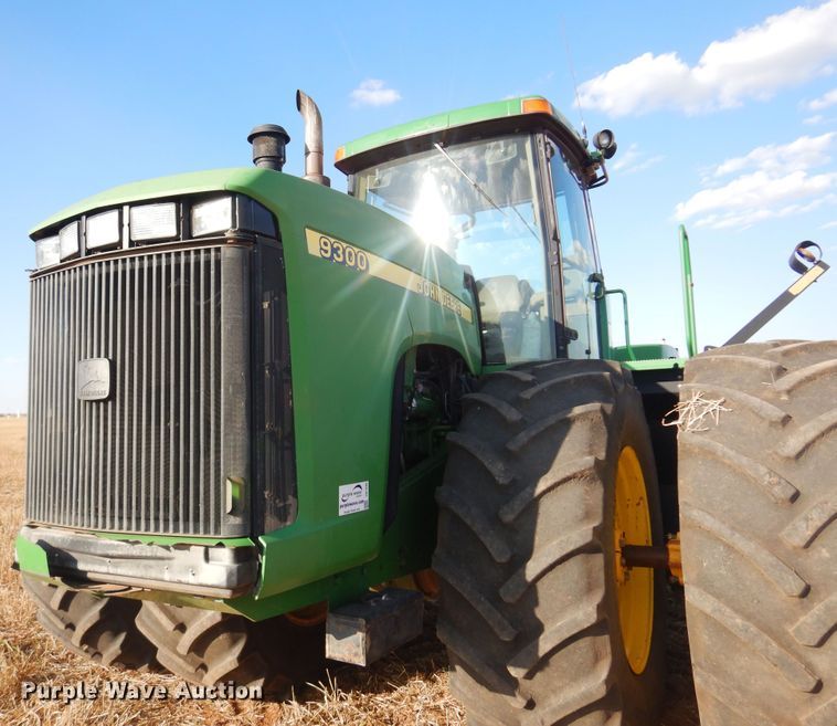 image for item DB7806 2001 John Deere 9300  4WD tractor