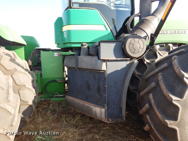 image for item DB7806 2001 John Deere 9300  4WD tractor