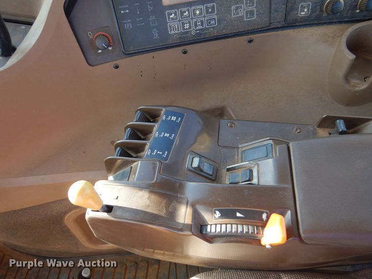 image for item DB7806 2001 John Deere 9300  4WD tractor