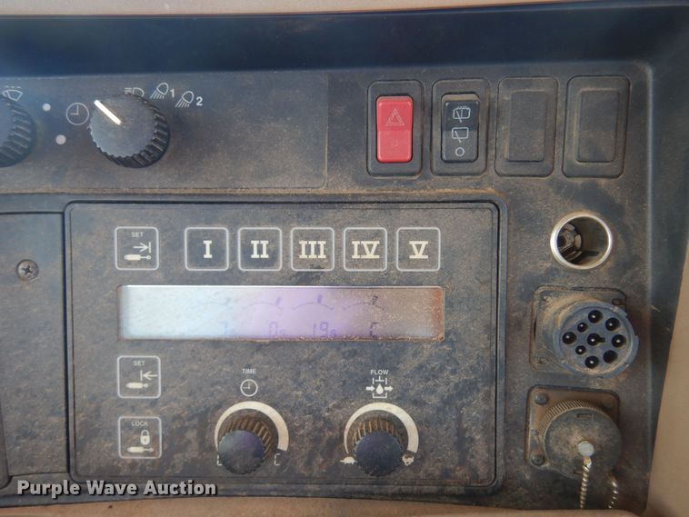 image for item DB7806 2001 John Deere 9300  4WD tractor