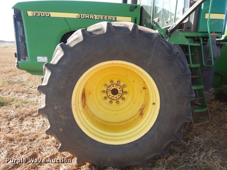 image for item DB7806 2001 John Deere 9300  4WD tractor