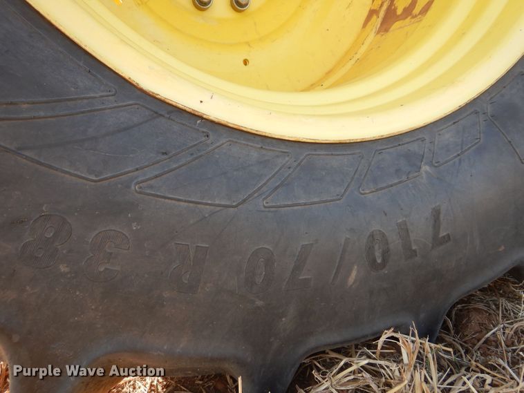 image for item DB7806 2001 John Deere 9300  4WD tractor