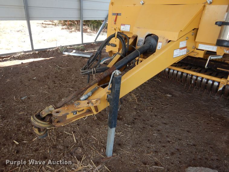 image for item DB7819 Vermeer 605 Super M  round baler