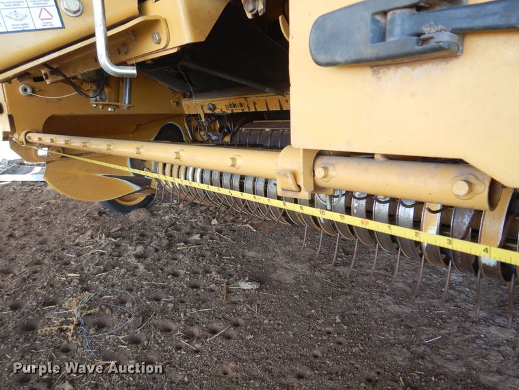 image for item DB7819 Vermeer 605 Super M  round baler