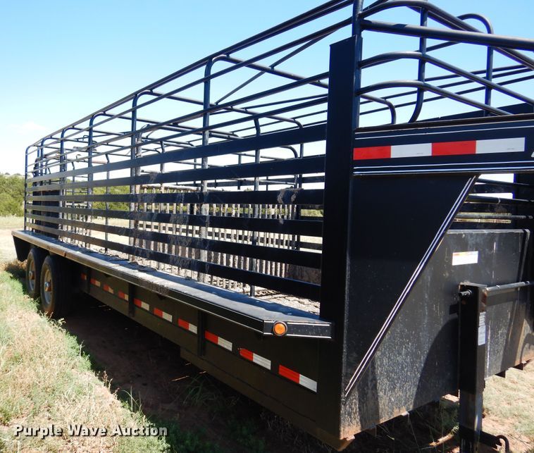 image for item DB7823 2015 Delco  livestock trailer