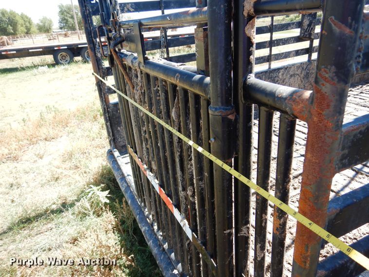 image for item DB7823 2015 Delco  livestock trailer