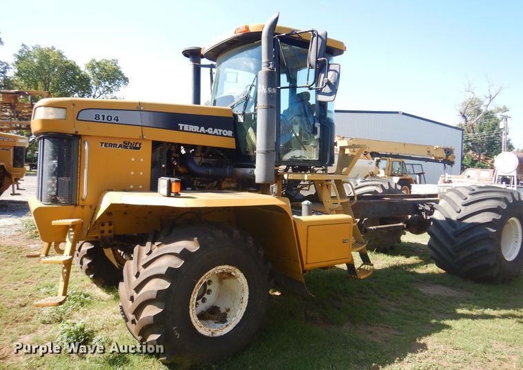 image for item DB7824 2000 Ag-Chem TerraGator 8104  applicator cab and chassis