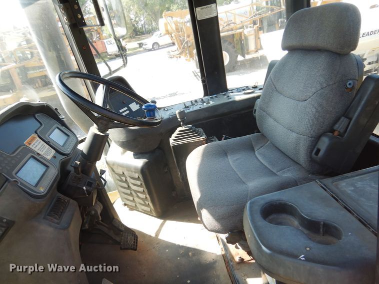 image for item DB7824 2000 Ag-Chem TerraGator 8104  applicator cab and chassis