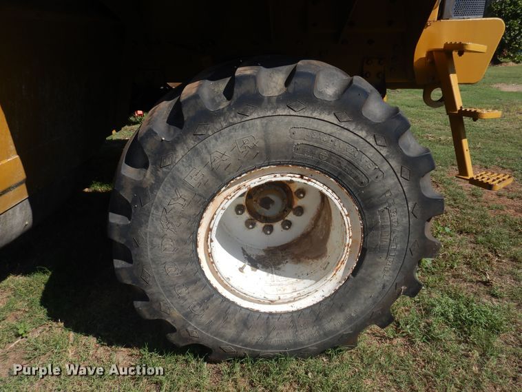 image for item DB7824 2000 Ag-Chem TerraGator 8104  applicator cab and chassis