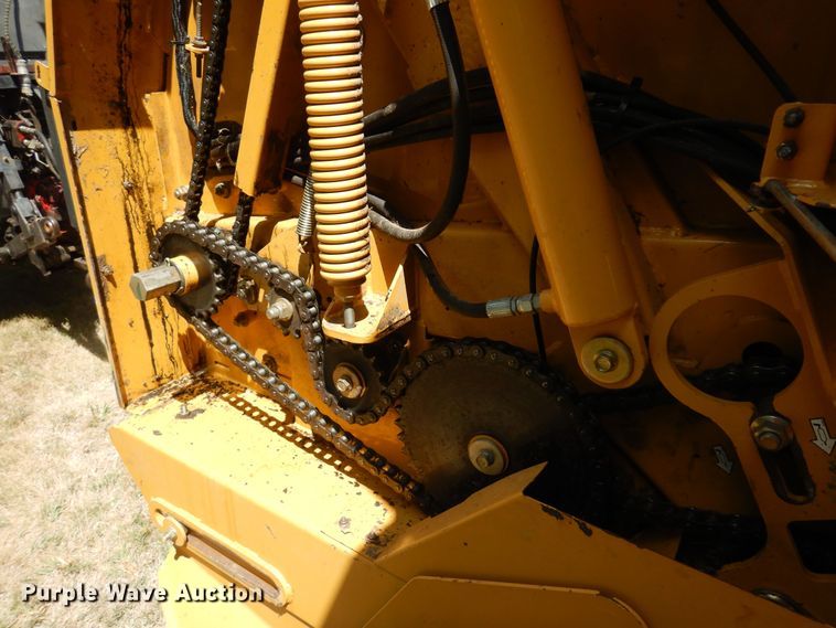 image for item DB7831 2005 Vermeer 605M  round baler