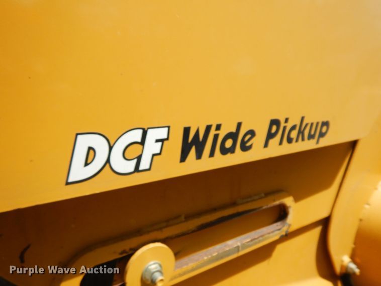 image for item DB7831 2005 Vermeer 605M  round baler