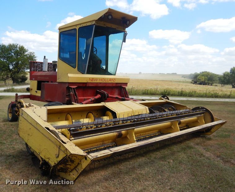 image for item DB7832 New Holland 1112  windrower
