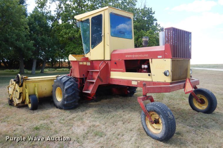 image for item DB7832 New Holland 1112  windrower