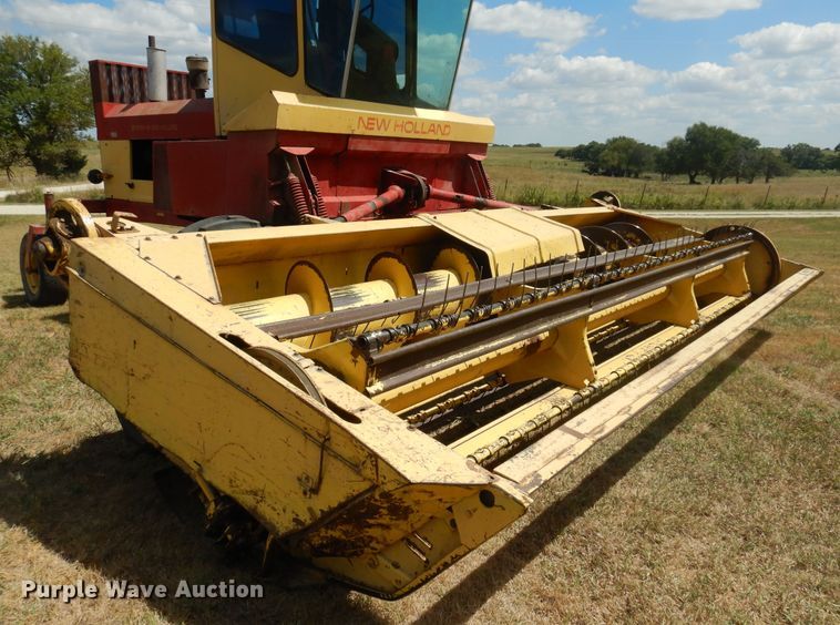 image for item DB7832 New Holland 1112  windrower