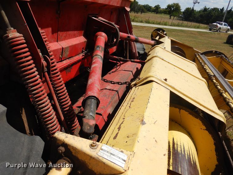 image for item DB7832 New Holland 1112  windrower
