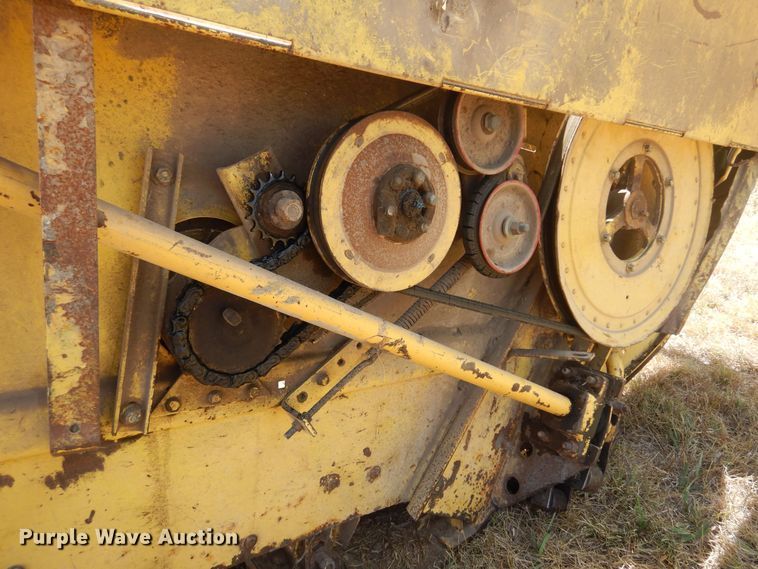 image for item DB7832 New Holland 1112  windrower