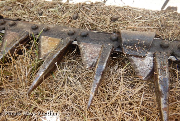 image for item DB7832 New Holland 1112  windrower