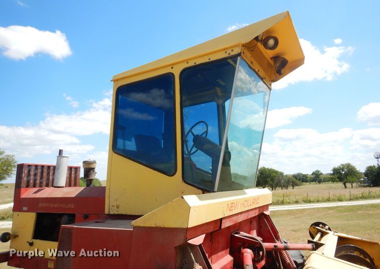 image for item DB7832 New Holland 1112  windrower