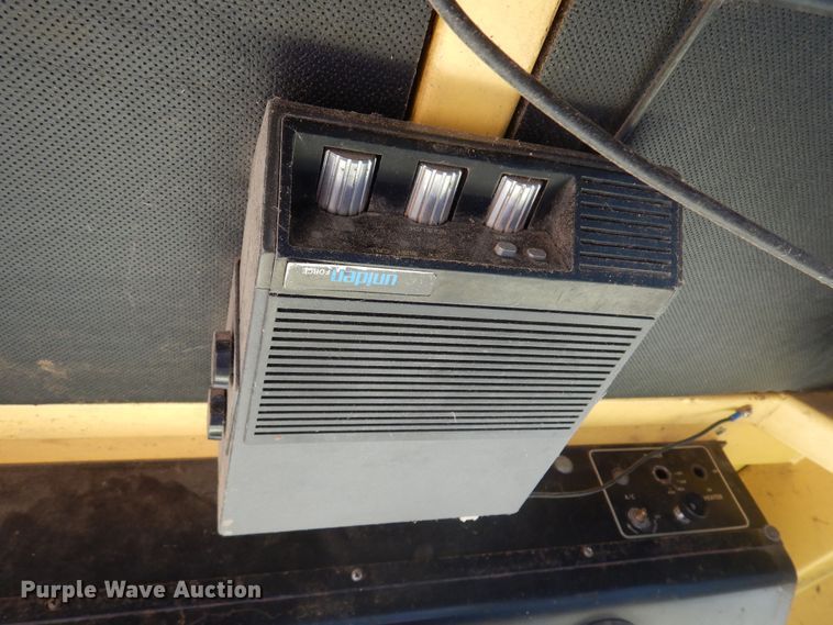 image for item DB7832 New Holland 1112  windrower