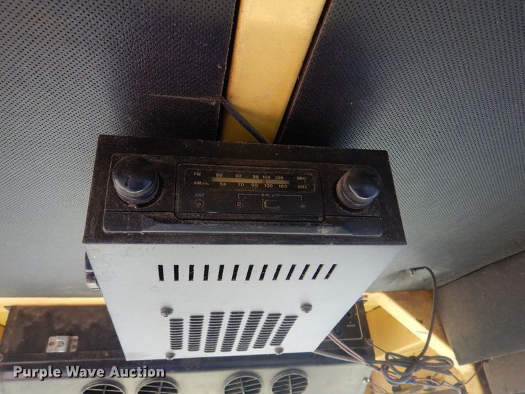 image for item DB7832 New Holland 1112  windrower