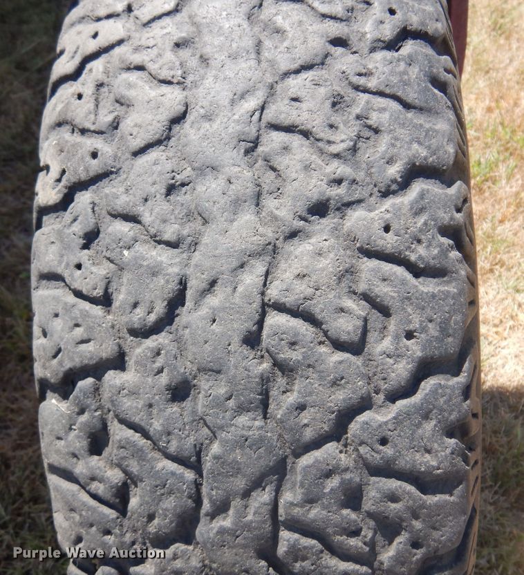 image for item DB7832 New Holland 1112  windrower