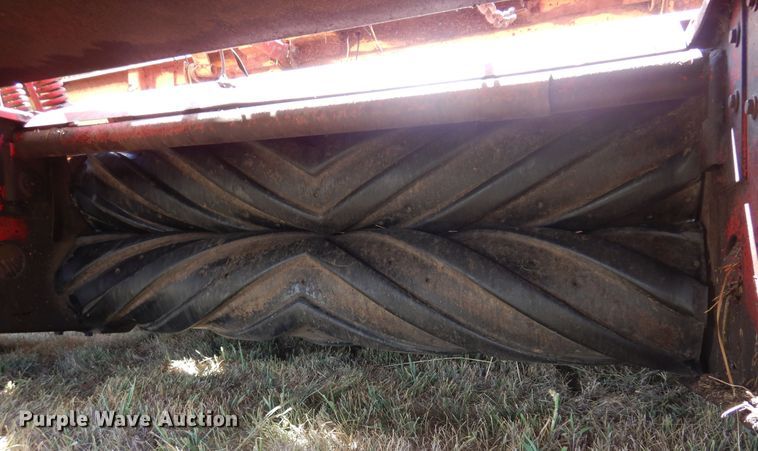 image for item DB7832 New Holland 1112  windrower