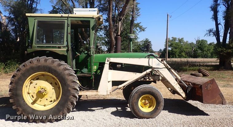 image for item DF8346 1962 John Deere 4010  tractor