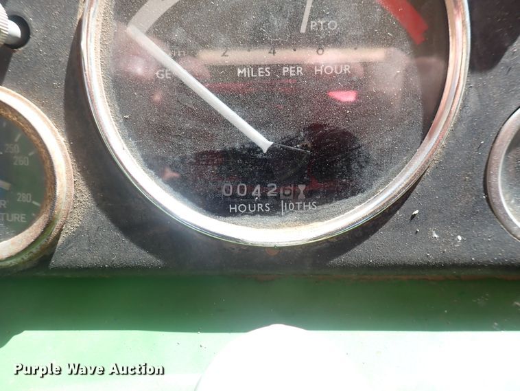 image for item DF8346 1962 John Deere 4010  tractor