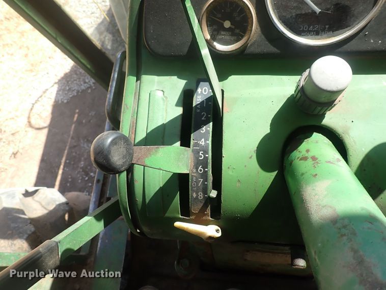 image for item DF8346 1962 John Deere 4010  tractor