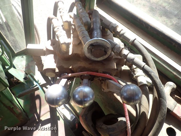 image for item DF8346 1962 John Deere 4010  tractor