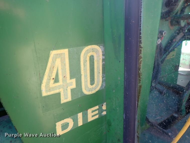 image for item DF8346 1962 John Deere 4010  tractor