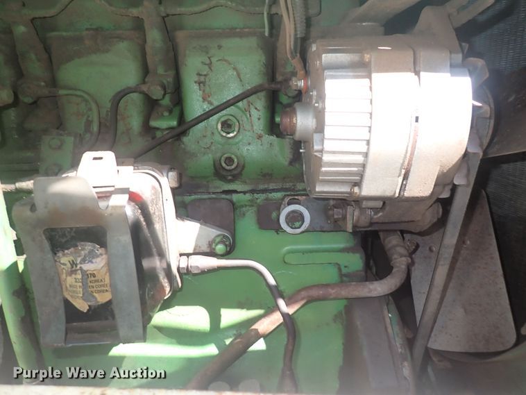 image for item DF8346 1962 John Deere 4010  tractor