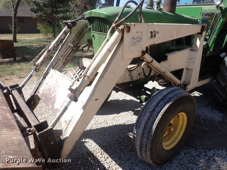 image for item DF8346 1962 John Deere 4010  tractor