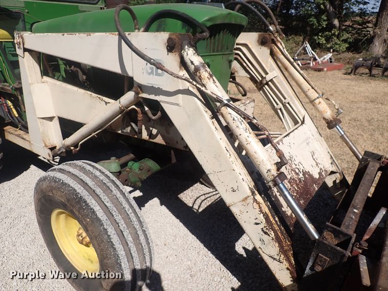 image for item DF8346 1962 John Deere 4010  tractor