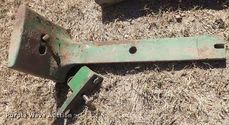 image for item DF8346 1962 John Deere 4010  tractor