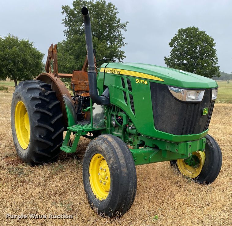 image for item DK6403 2016 John Deere 5075E  tractor