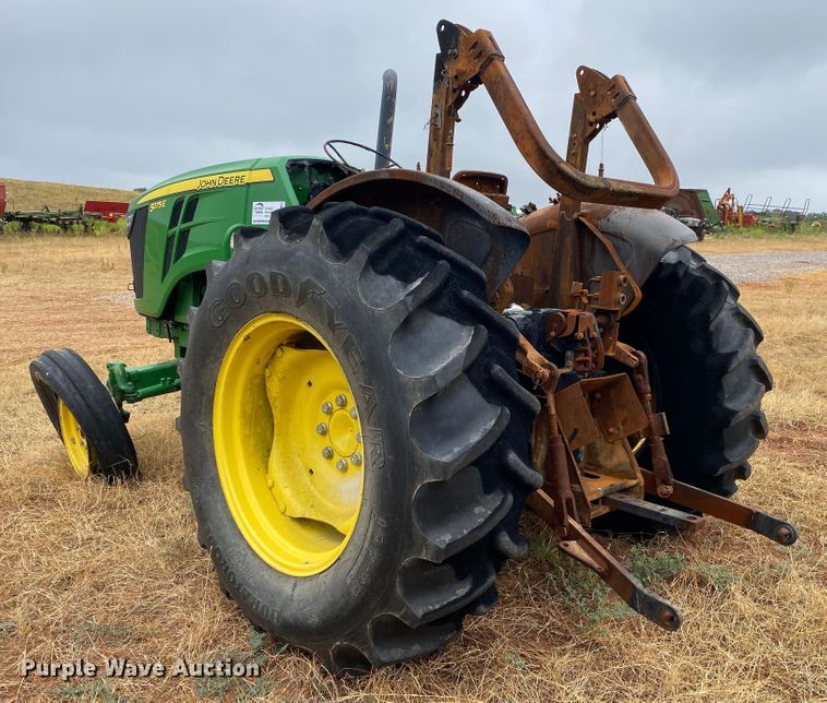 image for item DK6403 2016 John Deere 5075E  tractor