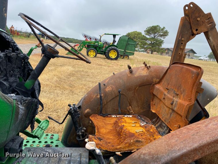 image for item DK6403 2016 John Deere 5075E  tractor