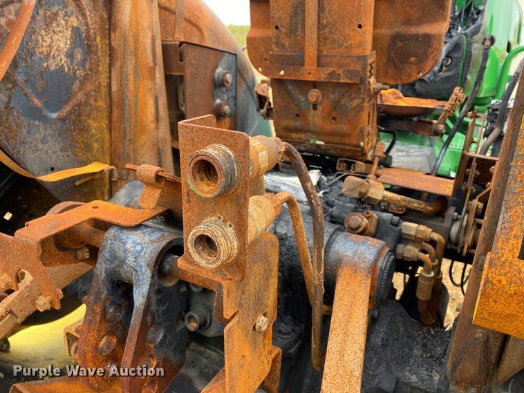 image for item DK6403 2016 John Deere 5075E  tractor