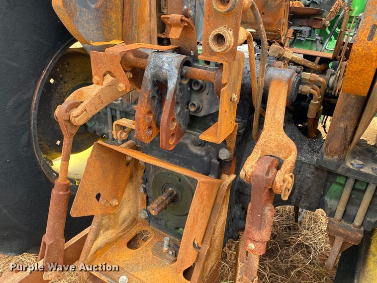 image for item DK6403 2016 John Deere 5075E  tractor