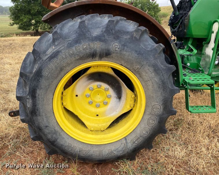 image for item DK6403 2016 John Deere 5075E  tractor