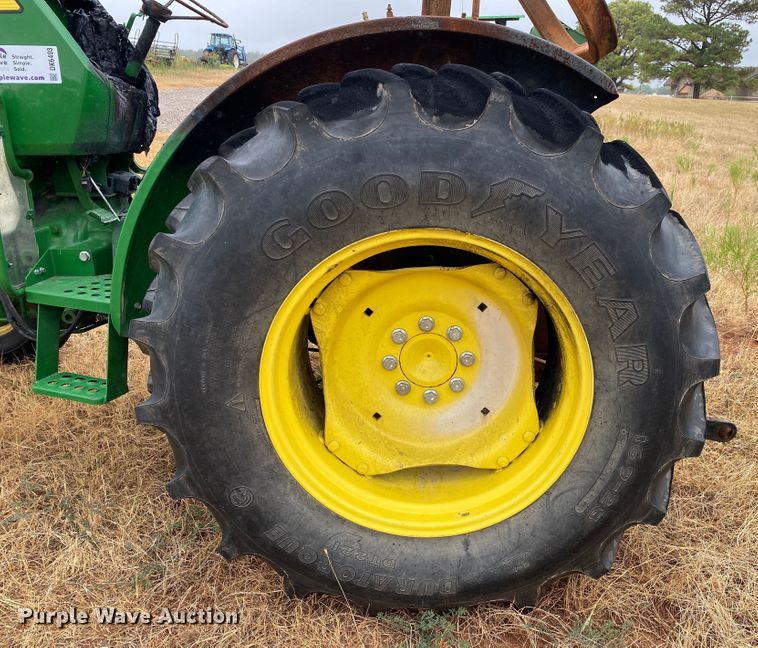 image for item DK6403 2016 John Deere 5075E  tractor