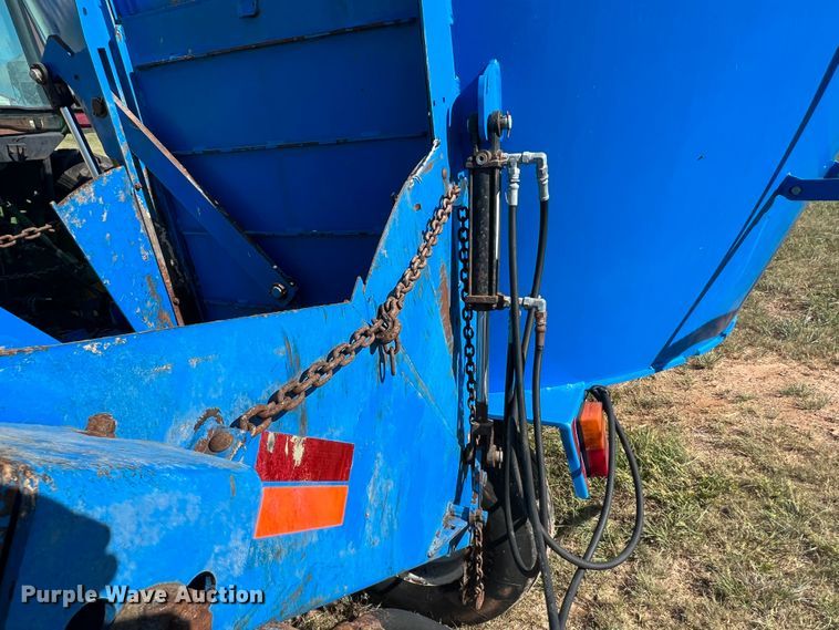 image for item DK7078 Patz V350  vertical feed mixer