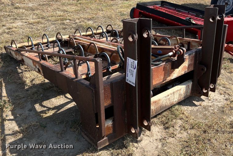 image for item DK7098 Bale accumulator grapple