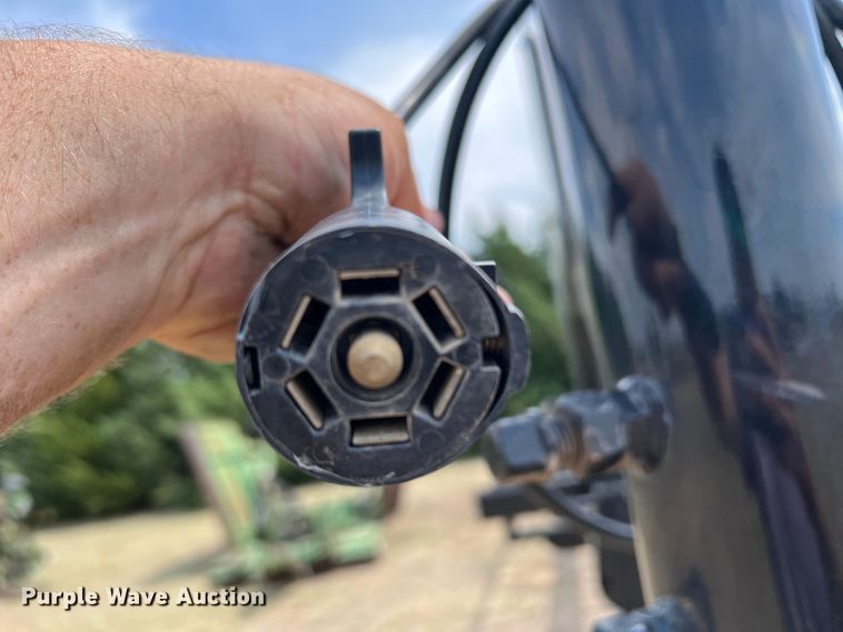 image for item DK7105 Amacsa HW37  hay bale trailer