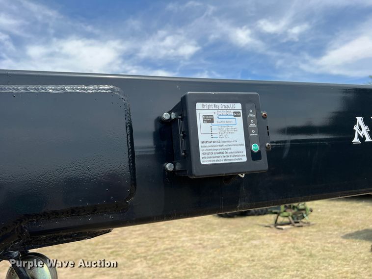 image for item DK7105 Amacsa HW37  hay bale trailer