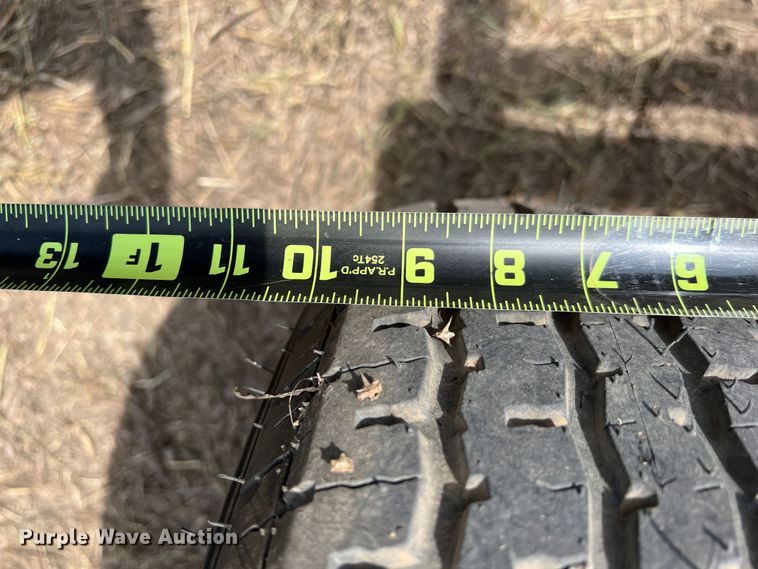 image for item DK7105 Amacsa HW37  hay bale trailer